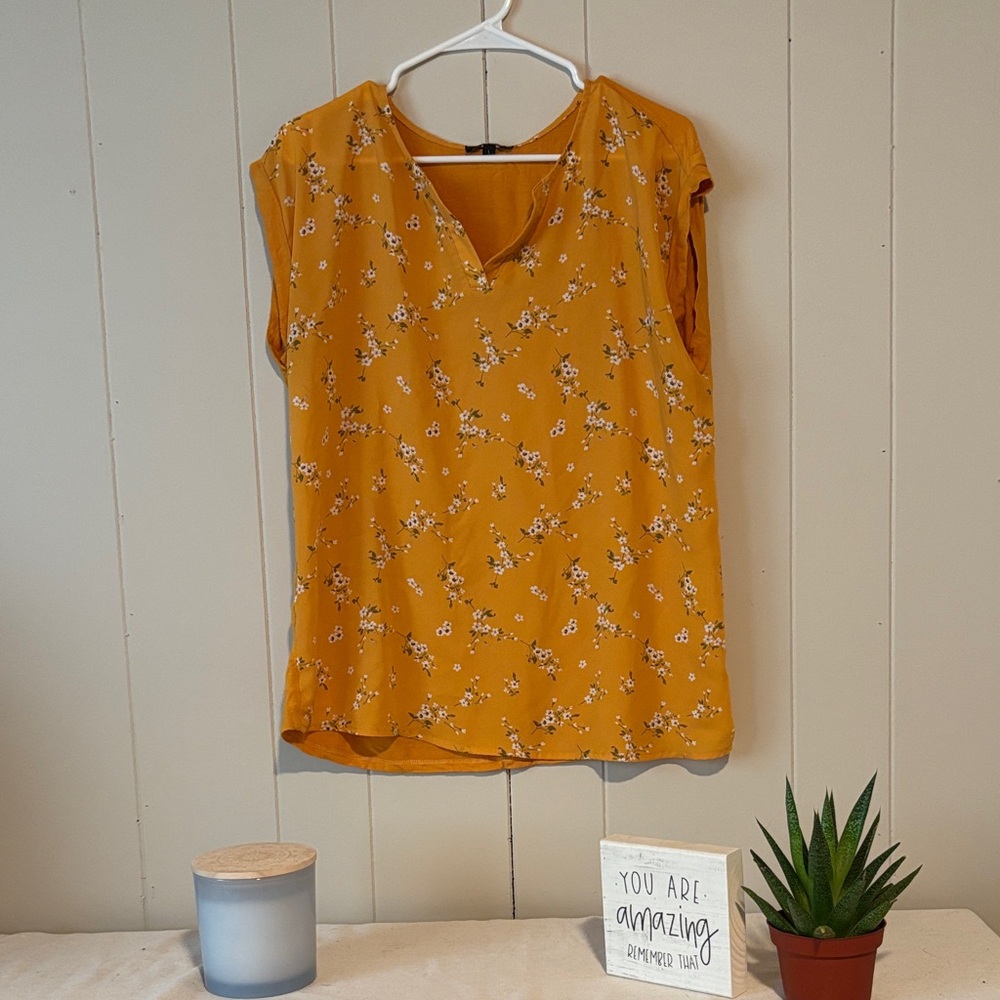 Papermoon Mustard Floral V-Neck Short-Sleeve Blouse
